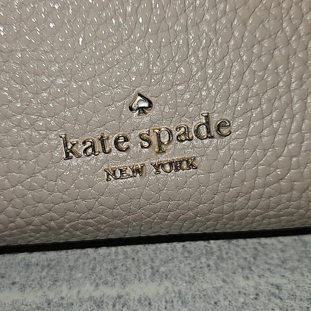 KATE SPADE POCKET BOOK - Picture 2 of 14
